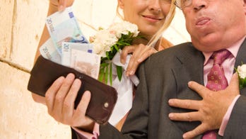 Wedding usher feels bride tricked him into paying hundreds of dollars for food: 'I feel used, humiliated'