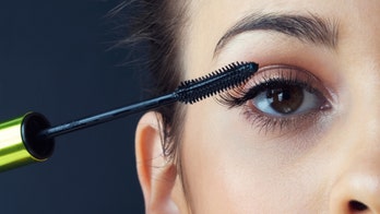 Wearing mascara every day can be harmful to eyes, doctors warn