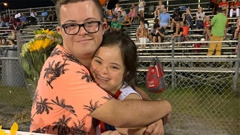 Video: Florida teenager asks girlfriend, both with Down syndrome, to homecoming