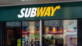 Chicago Subway closes after employee wipes counter with mop in viral video