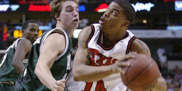 Andre Emmett on a March 2003 file photo. (Brian Bahr/Getty Images)