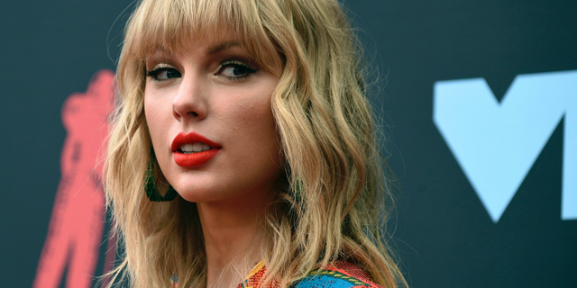 Taylor Swift arrived at the MTV Video Music Awards in Newark, N.J. (Photo by Evan Agostini/Invision/AP, File)