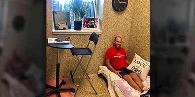 Poore in Queen's room at the SCPA shelter.