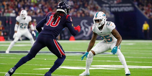 Can Xavien Howard prove that he is the best corner in the NFL? (AP Photo/Matt Patterson, File)