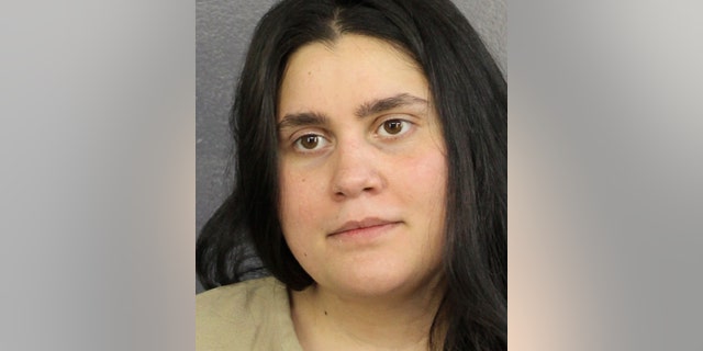 Uwanawich left Texas for South Florida, where she continued to cheat her victim for $ 1.6 million until she was released in 2014. (Sheriff's Office from Broward County via AP)