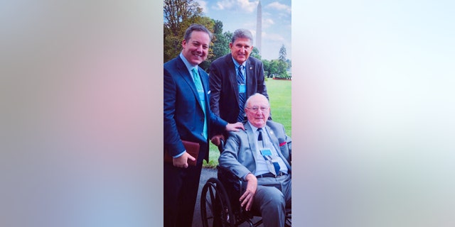Fox's Ed Henry with NBA legend Bob Cousy and Sen. Joe Manchin D-Wv, at the White House.