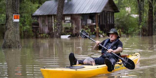 Historic Flash Flooding ongoing in Southeast Texas from Imelda