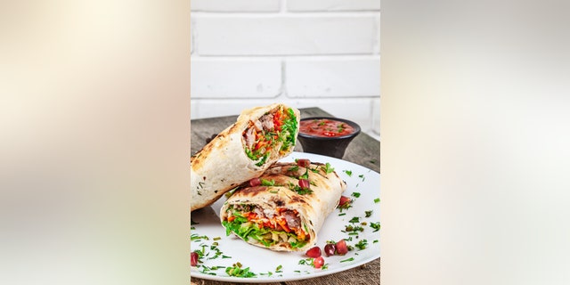 An image of shaurma or shawerma kebab. An American tourist claims she was recently charged nearly $3,000 for a single plate of the meat at a restaurant in Jerusalem.