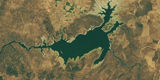 This photo was taken in July 2013. (Credit: NASA Earth Observatory, Lauren Dauphin, using Landsat data from the U.S. Geological Survey)