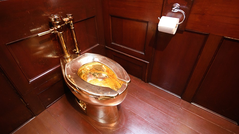 Solid Gold Toilet Worth 1m Named America Stolen From Winston Solid Gold Toilet Worth 1m Named