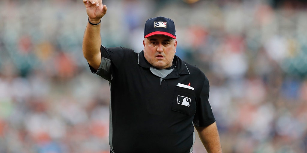 Top hơn 53 về MLB umpire shirts mới nhất  cdgdbentreeduvn
