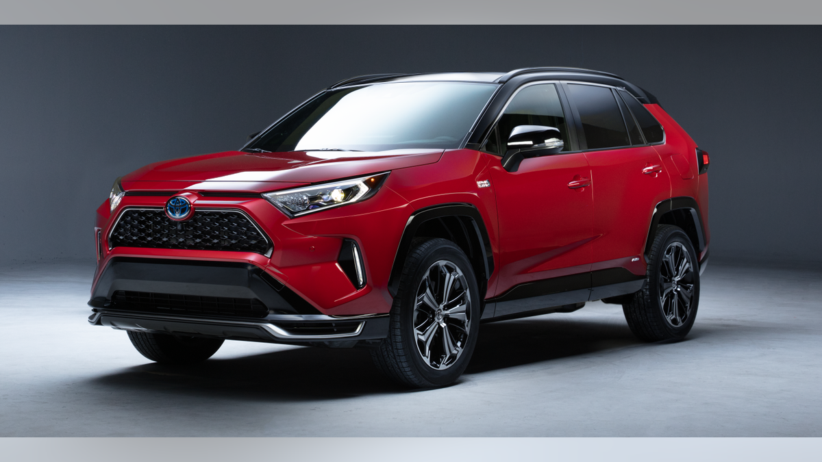 Plug in suv hybrids 2021 2025