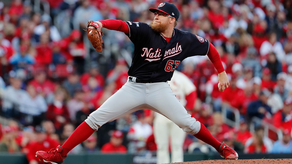Nationals' Sean Doolittle won't visit White House with team: 'I just