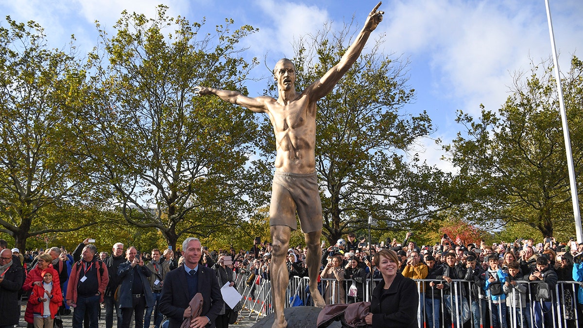 Los Angeles Galaxy's Zlatan Ibrahimovic gets shirtless bronze