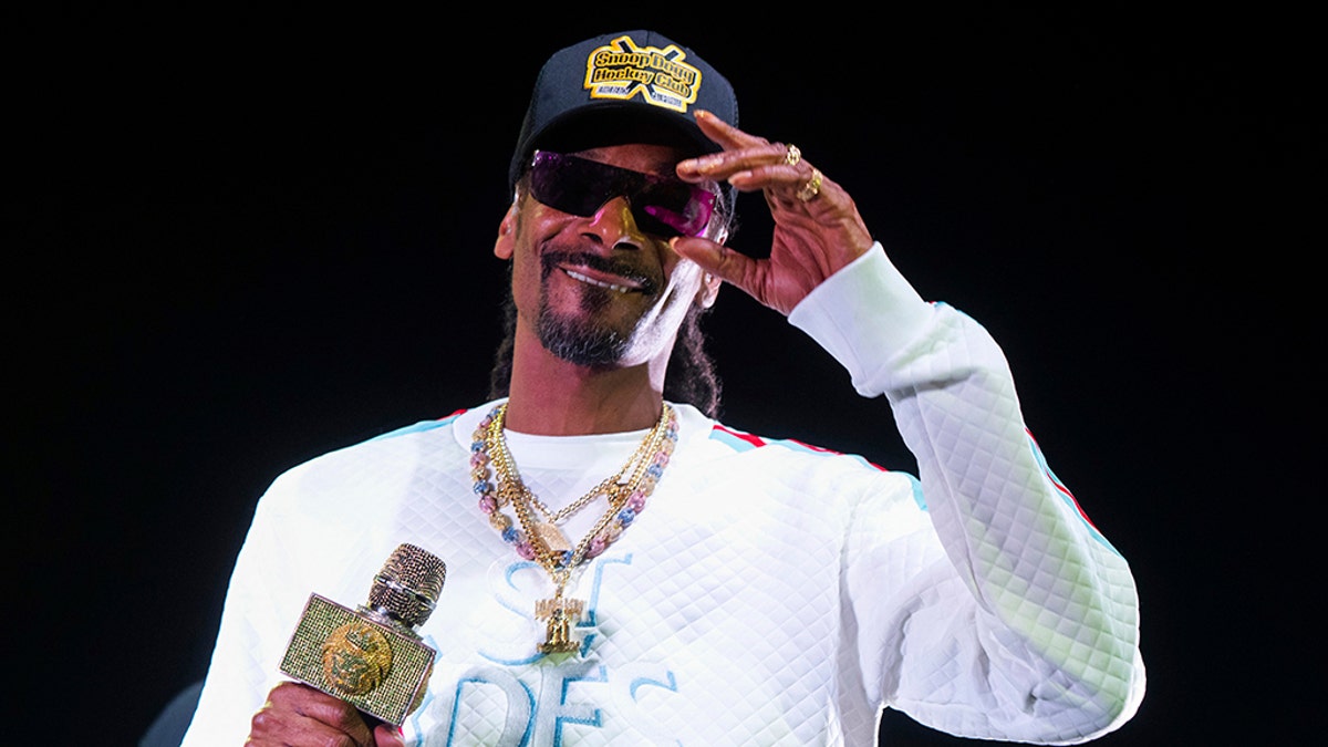 Snoop Dogg reportedly commended Trump and his team for 'great work' before he leaves the White House.