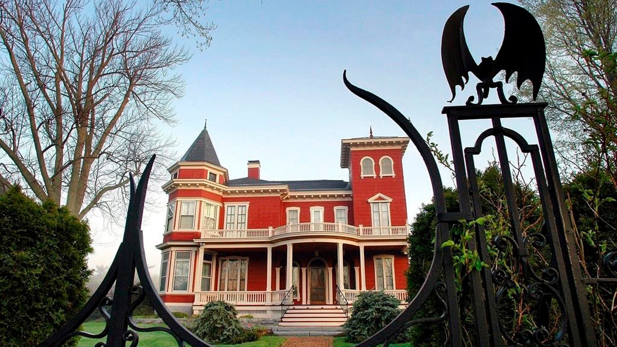 Stephen King, 72, and wife Tabitha, 70, who is also an author, put in a request with the city to turn their beloved home into a museum and writers' retreat space.