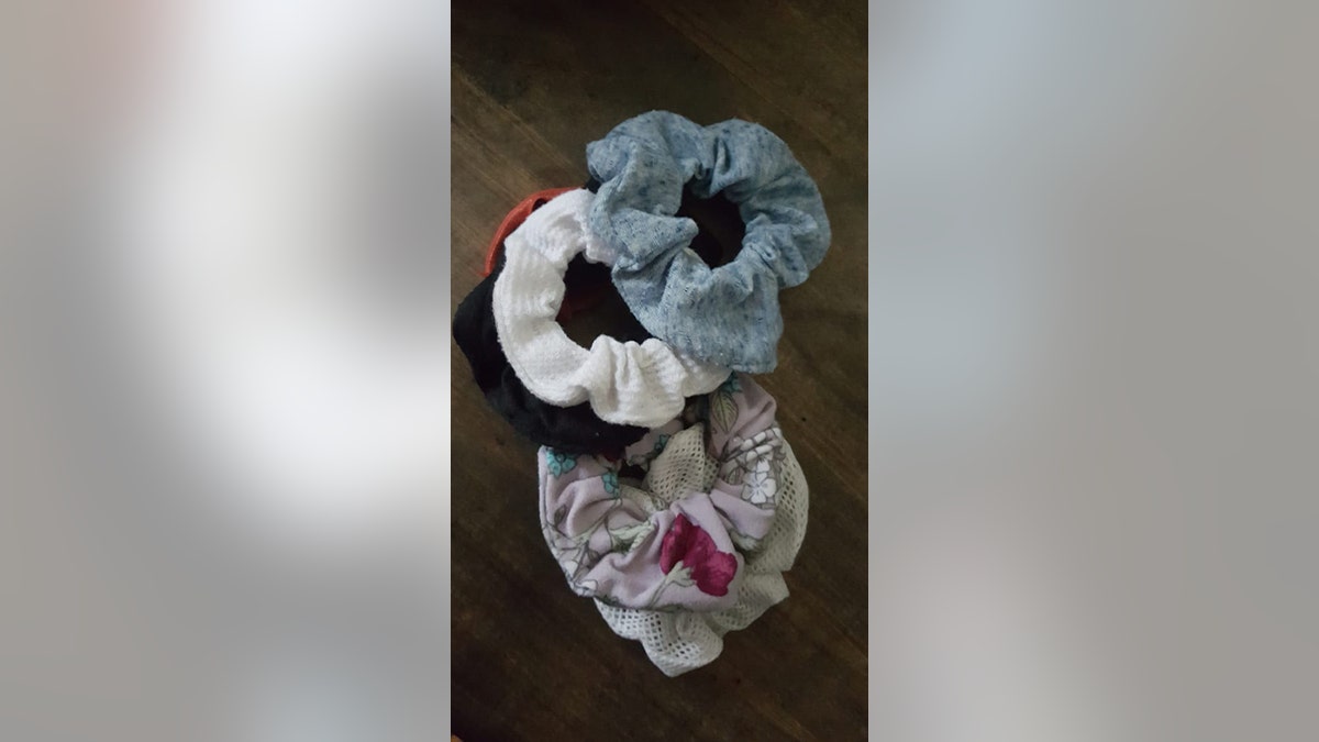 Mom's viral Facebook post explains why hair scrunchies are 'secret' sign of middle school romance | Fox News Mom's viral Facebook post explains why hair scrunchies are 'secret' sign of middle school romance | Fox News