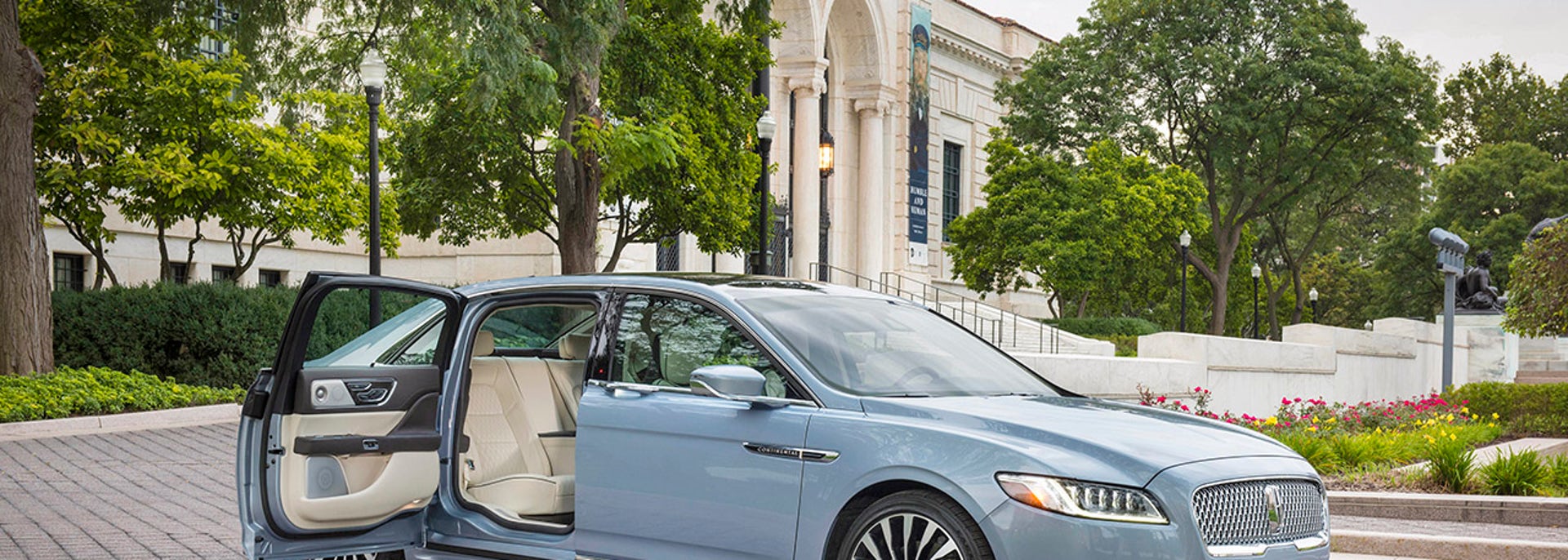 Lincoln Increasing Production Of 115g Continental With Suicide Doors