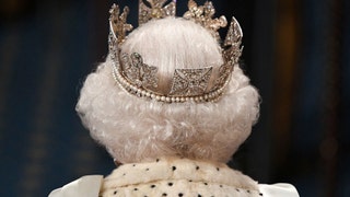 Queen Elizabeth &lsquo;will never abdicate,&rsquo; source says: &lsquo;She made that commitment in front of God&rsquo;