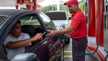 Venezuelans bartering food, cigarettes to pay for gas amid inflation