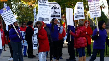Chicago teachers go on strike, canceling class for 300,000 students