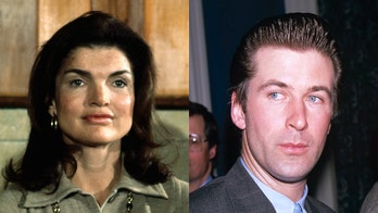 Jackie Kennedy Onassis once shared ‘a magical evening’ with Alec Baldwin in disguise, Carly Simon says