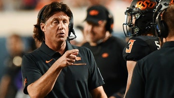 Oklahoma State's Mike Gundy faces resurfaced racism allegations
