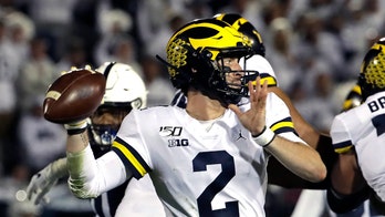 Michigan's Shea Patterson says he was eye-gouged during crucial TD vs. Penn State