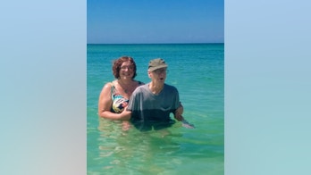Florida man celebrates 93rd birthday by visiting beach for the first time