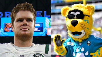 Jaguars troll Jets quarterback Sam Darnold with mascot's ghost outfit, 'Ghostbusters' theme song