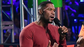 Michael Strahan’s ex-wife seeks over $500G in back child support, claims owes half for kids’ horseback riding