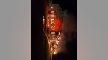 Fire at Illinois airport hangar destroys 8 planes