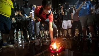Hong Kong protesters slam LeBron James' criticism of Daryl Morey tweet: 'People are angry'