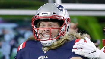 New England Patriots' Chase Winovich pays off lunch debts for Pennsylvania school district