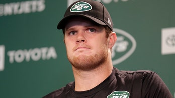 Jets' Sam Darnold admits to seeing fans pining over Trevor Lawrence