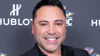 Oscar De La Hoya is making a boxing comeback: 'I miss being in the ring'