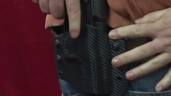 Florida begins arming teachers as large school districts rebuff controversial program