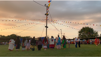 Democratic presidential candidates compete for Native American vote in key states