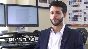 Houston Astros official apologizes for yelling at female reporters after Sports Illustrated defends story