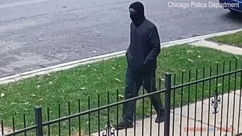 Chicago police ask for help on anniversary of two mysterious murders