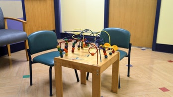 Boston toddler diagnosed with meningococcal disease on life support, mom says