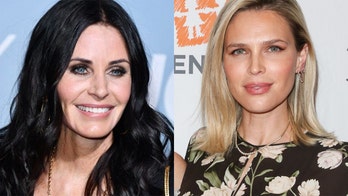 Courteney Cox shades Sara Foster's 'Friends' Halloween costume