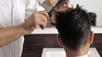 Alabama barbershop to reopen defying coronavirus stay-at-home order to save business