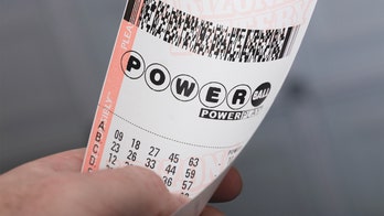 Missouri bartender tipped with Powerball ticket wins $50G