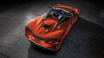 The 2020 Chevrolet Corvette Stingray convertible and its price have been revealed