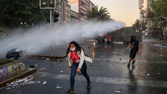 Chile scraps APEC, climate summits amid mass protests