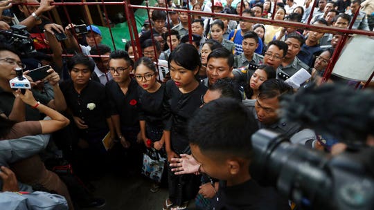 Burmese actors get 1-year jail term for satirizing military