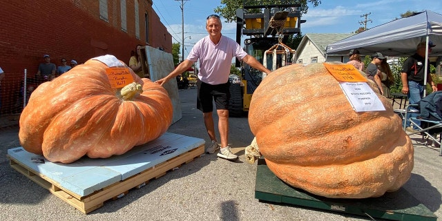 Richard Bottorf, of Republic, Mo., which is about 25 minutes from Springfield, broke his record on October 5th at the Republic Pumpkin Daze festival.