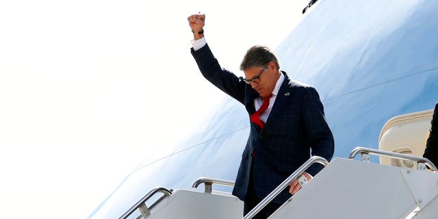 Trump impeachment inquiry: USA ambassador to European Union testifies