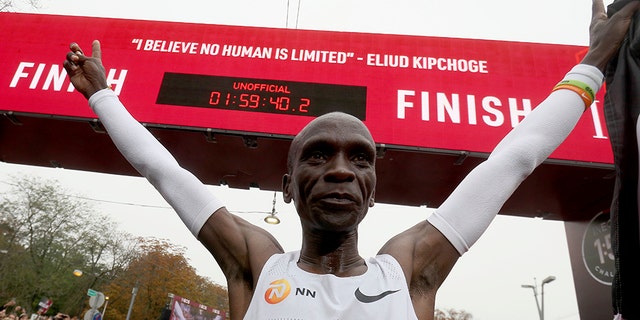 Kenya's Eliud Kipchoge Becomes First Person To Shatter 2-hour Marathon ...